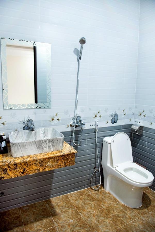 Minh Lam Hotel Pleiku Extérieur photo