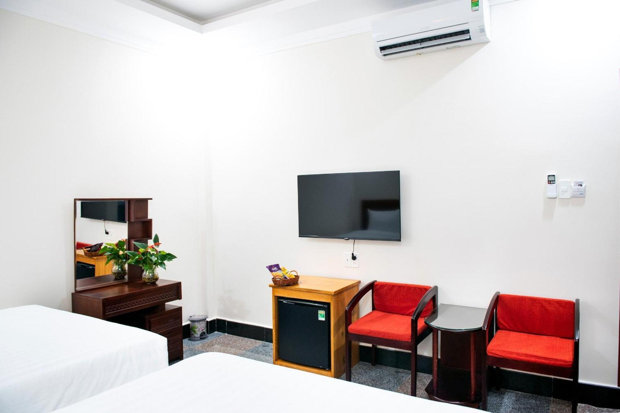 Minh Lam Hotel Pleiku Extérieur photo