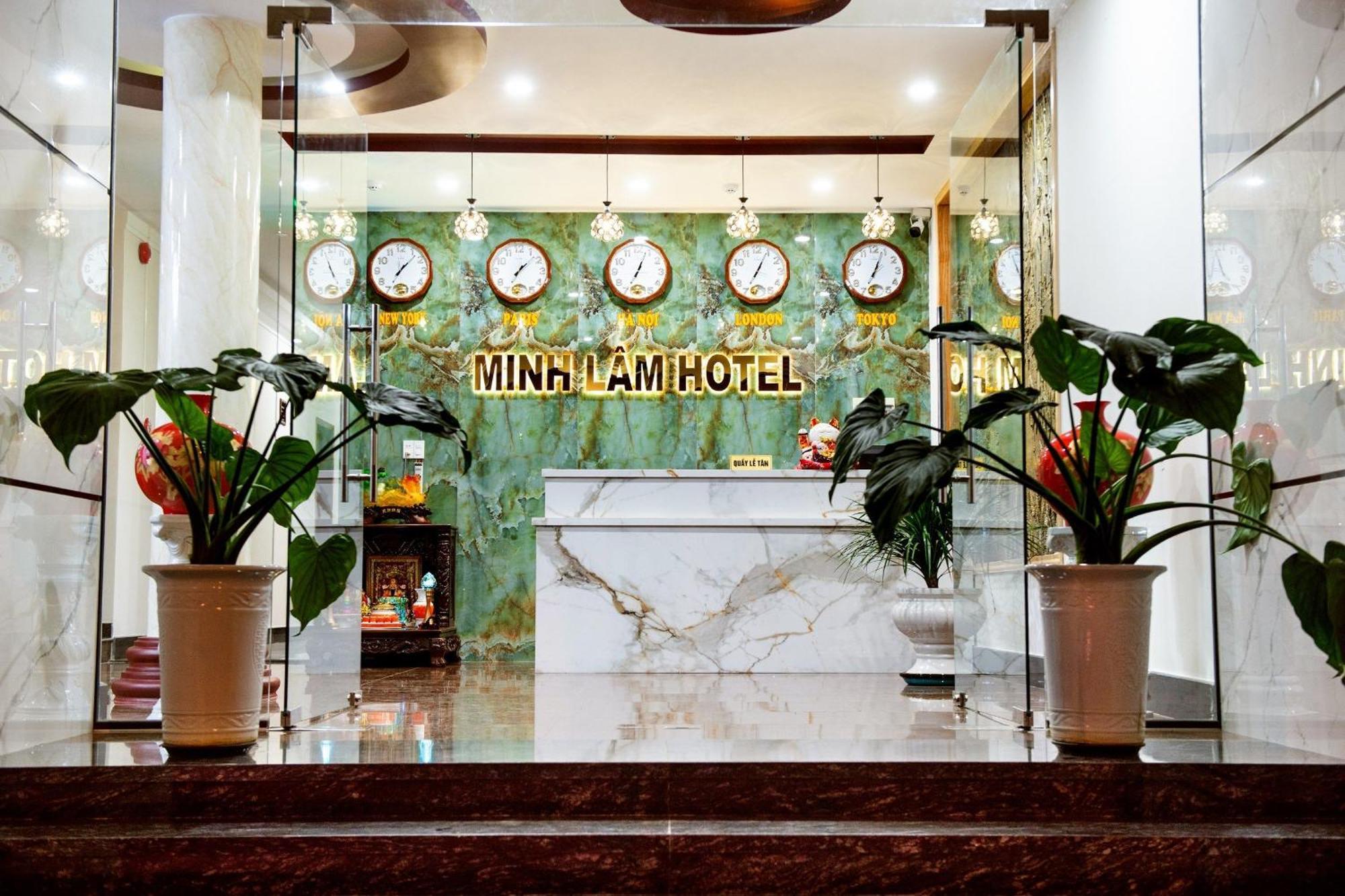 Minh Lam Hotel Pleiku Extérieur photo